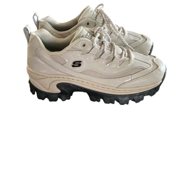 Skechers Dojalite Sneaker in Off White 7.5 - Picture 1 of 7